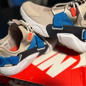 Nike Blue and Tan Sneakers with Chunky Sole and Mixed Materials